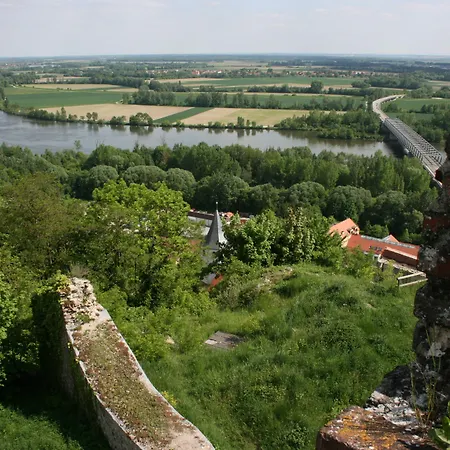 Am Donaubogen 3*