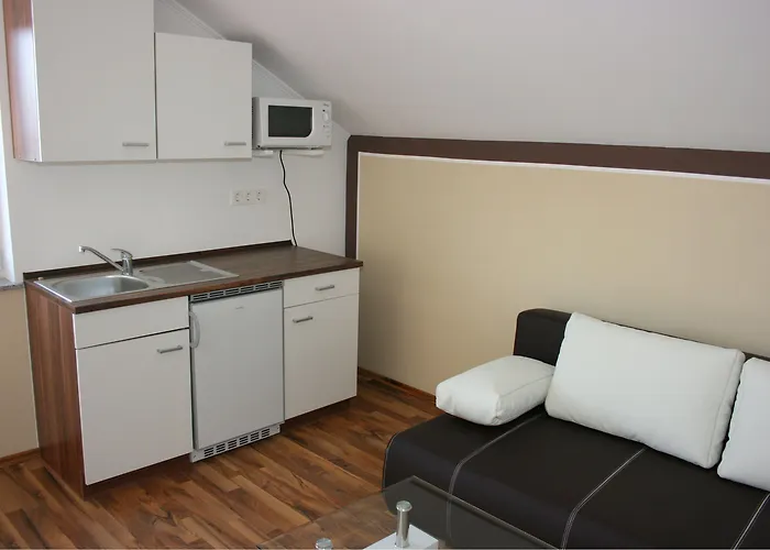 Am Donaubogen Hotel 3*