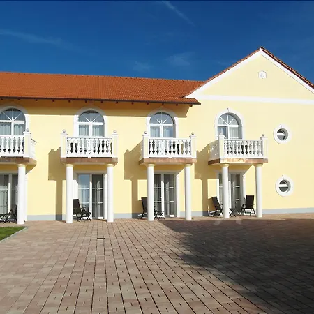 Hotel Am Donaubogen Sarching