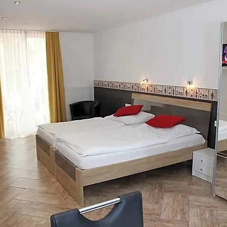 Am Donaubogen Hotel Sarching
