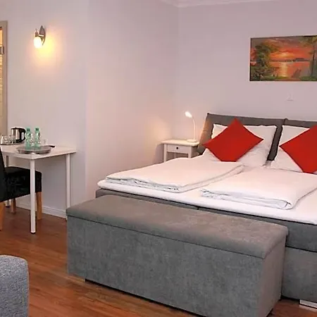 Hotel Am Donaubogen 3*