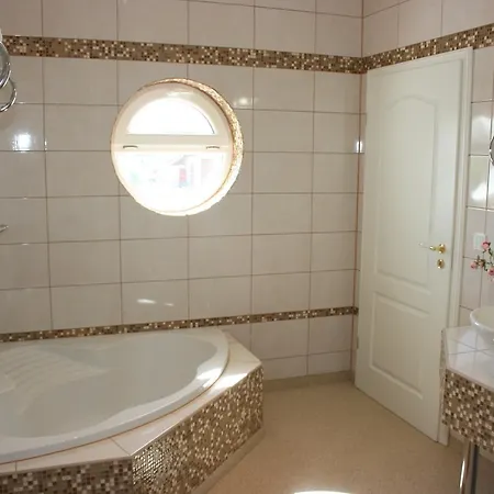 Hotel Am Donaubogen 3*