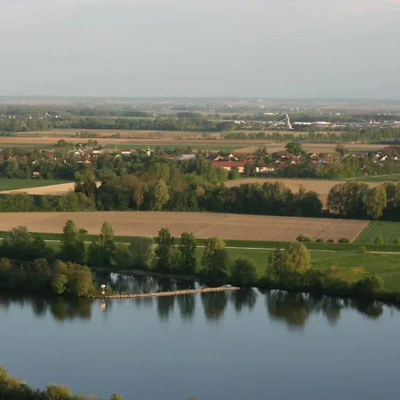 Am Donaubogen 3* Sarching