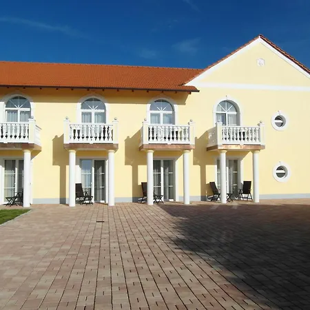 Am Donaubogen Hotel