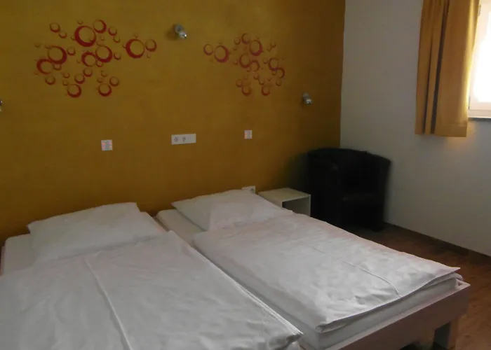 Ξενοδοχείο Am Donaubogen 3*